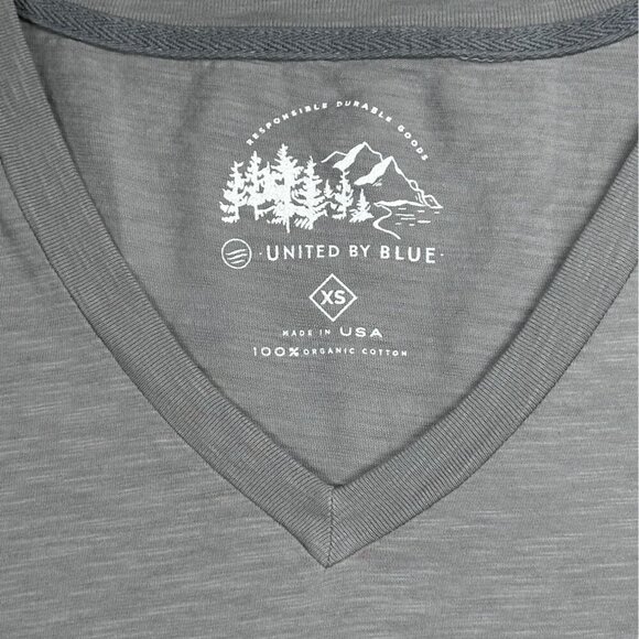 United By Blue Graphic Tee Venture On V-Neck Tee Women’s Size XS  Gray - Picture 3 of 7